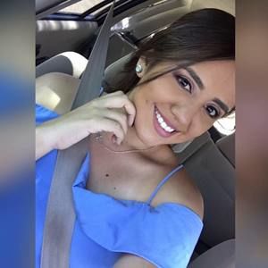 Meet your Posher, Andrea